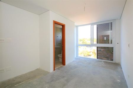 Casa à venda com 328m², 4 quartos e 3 vagas