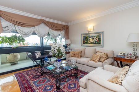 Apartamento para alugar com 4 quartos, 198m² em Indianópolis, São Paulo