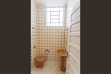 Apartamento à venda com 53m², 1 quarto e sem vaga Apartamento à venda com 53m², 1 quarto e sem vagaBanheiro Social