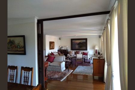 Casa à venda com 4 quartos, 478m² em Jardim Guedala, São Paulo