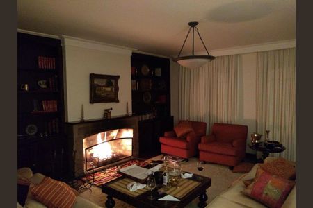 Casa à venda com 4 quartos, 478m² em Jardim Guedala, São Paulo