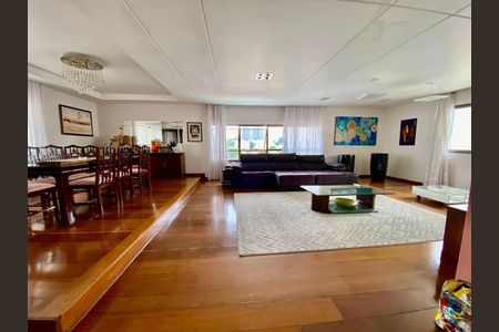 Apartamento à venda com 296m², 4 quartos e 3 vagas