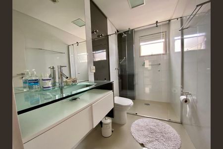 Apartamento à venda com 296m², 4 quartos e 3 vagas