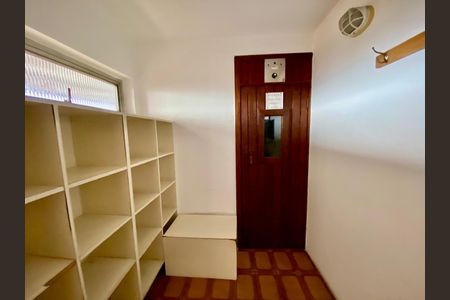 Apartamento à venda com 296m², 4 quartos e 3 vagas