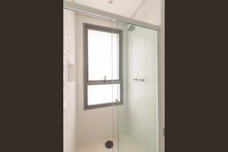 Studio para alugar com 43m², 1 quarto e 1 vaga Studio para alugar com 43m², 1 quarto e 1 vagaBanheiro