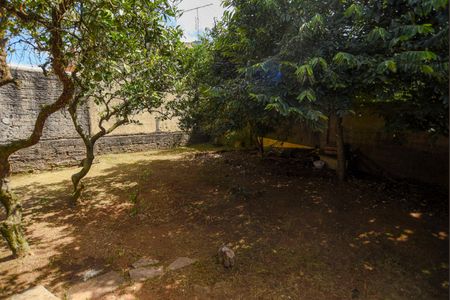 Casa para alugar com 243m², 2 quartos e 5 vagasQuintal