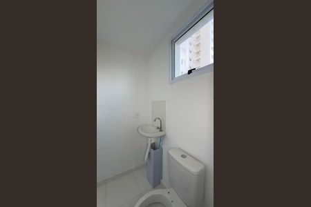 Banheiro de kitnet/studio para alugar com 1 quarto, 24m² em Itaim Bibi, São Paulo