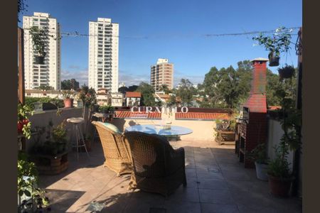 Casa à venda com 220m², 3 quartos e 4 vagas