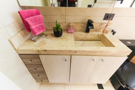 Apartamento à venda com 124m², 2 quartos e 2 vagas Apartamento à venda com 124m², 2 quartos e 2 vagasBanheiro