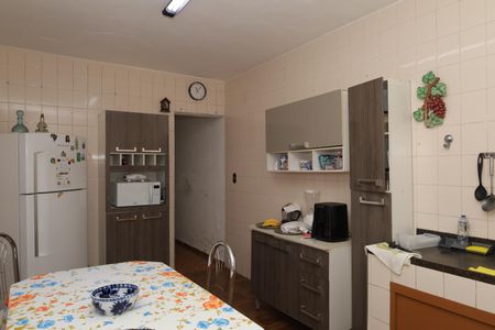 Casa à venda com 334m², 3 quartos e 4 vagasCozinha