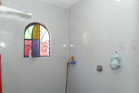 Casa à venda com 334m², 3 quartos e 4 vagasBanheiro 2
