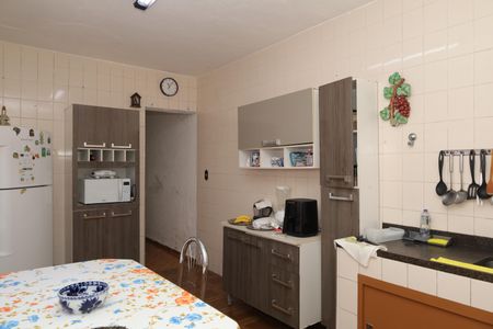 Casa à venda com 334m², 3 quartos e 4 vagasCozinha