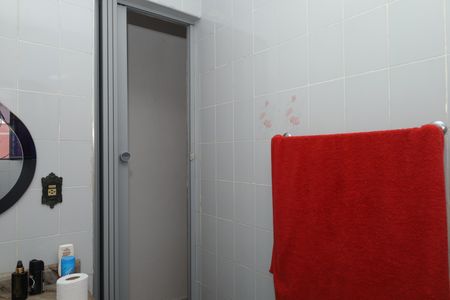 Casa à venda com 334m², 3 quartos e 4 vagasBanheiro 2