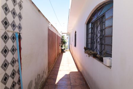 Casa à venda com 334m², 3 quartos e 4 vagasCorredor