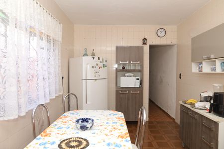 Casa à venda com 334m², 3 quartos e 4 vagasCozinha