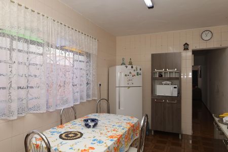 Casa à venda com 334m², 3 quartos e 4 vagasCozinha