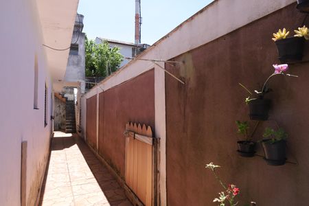 Casa à venda com 334m², 3 quartos e 4 vagasCorredor