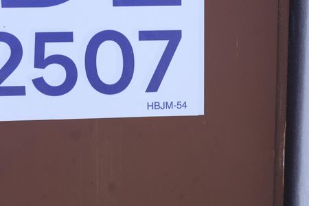 Casa à venda com 334m², 3 quartos e 4 vagasPlaca instalada no portão do imóvel - Código da placa: HBJM-54