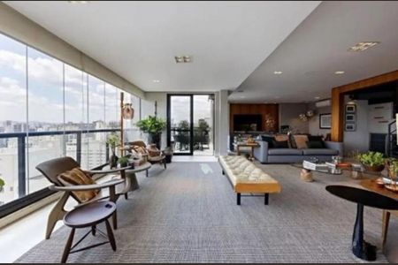 Apartamento à venda com 4 quartos, 358m² em Moema, São Paulo