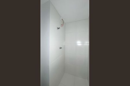Banheiro de kitnet/studio para alugar com 1 quarto, 24m² em Itaim Bibi, São Paulo