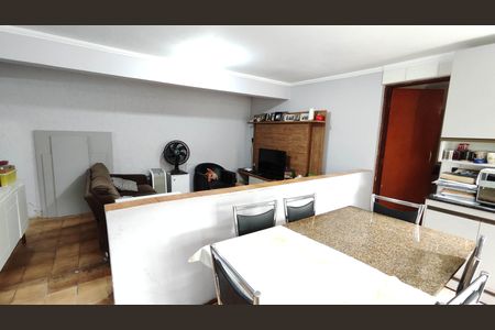 Casa para alugar com 45m², 2 quartos e 2 vagasSala / Cozinha