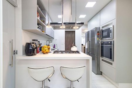 Apartamento à venda com 197m², 4 quartos e 3 vagas