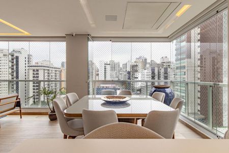 Apartamento à venda com 197m², 4 quartos e 3 vagas