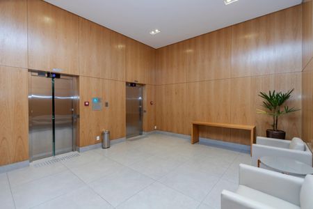 Apartamento para alugar com 92m², 2 quartos e 1 vaga Apartamento para alugar com 92m², 2 quartos e 1 vagaHall de Entrada