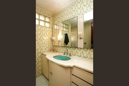 Apartamento à venda com 120m², 3 quartos e sem vagaBanheiro 1