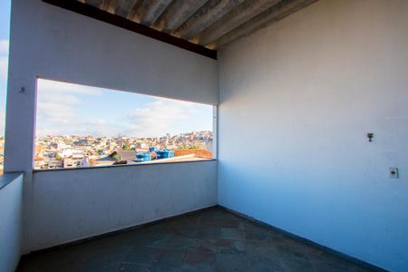 Casa para alugar com 100m², 2 quartos e sem vagaSalão