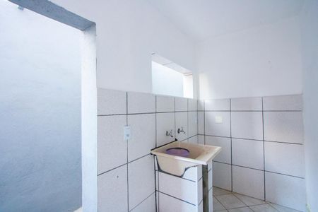 Casa para alugar com 100m², 2 quartos e sem vagaÁrea de serviço