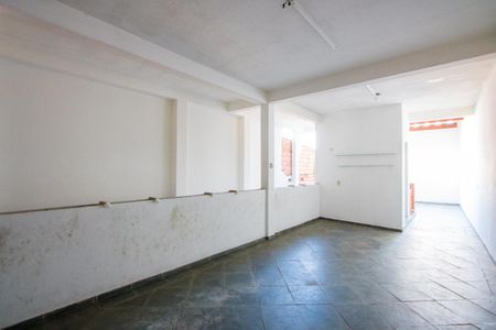 Casa para alugar com 100m², 2 quartos e sem vagaSalão