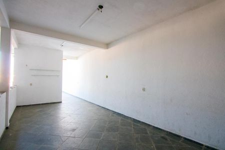 Casa para alugar com 100m², 2 quartos e sem vagaSalão