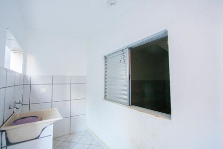 Casa para alugar com 100m², 2 quartos e sem vagaÁrea de serviço