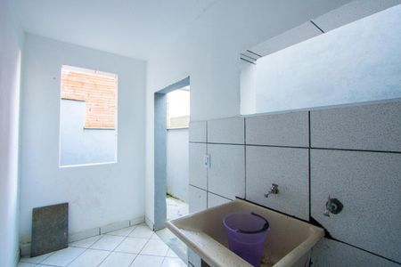 Casa para alugar com 100m², 2 quartos e sem vagaÁrea de serviço