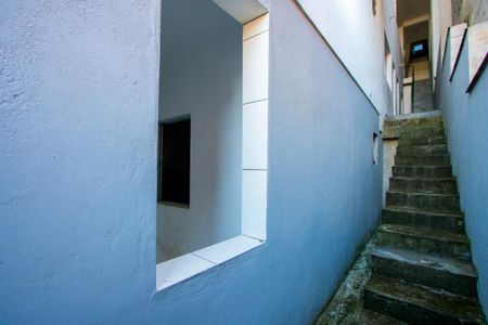 Casa para alugar com 100m², 2 quartos e sem vagaCorredor externo