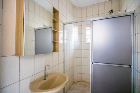 Casa para alugar com 100m², 2 quartos e sem vagaBanheiro social