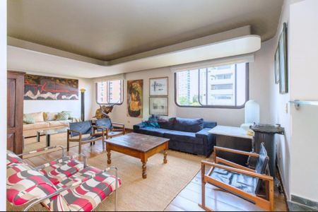 Apartamento à venda com 3 quartos, 210m² em Indianópolis, São Paulo