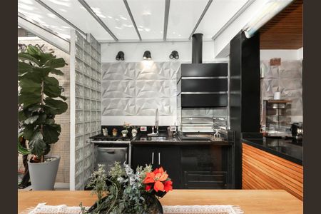 Casa à venda com 231m², 3 quartos e 2 vagas