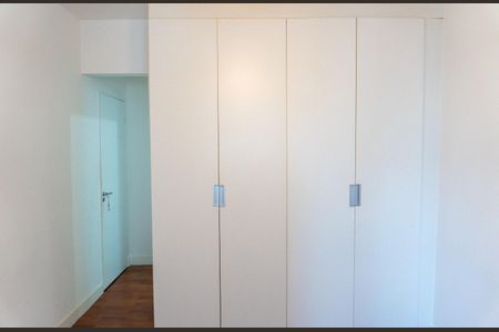 Apartamento à venda com 130m², 3 quartos e 2 vagas Apartamento à venda com 130m², 3 quartos e 2 vagasSuite 2