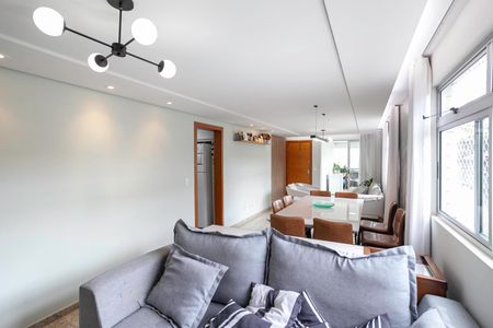 Sala  de apartamento à venda com 4 quartos, 128m² em Floresta, Belo Horizonte