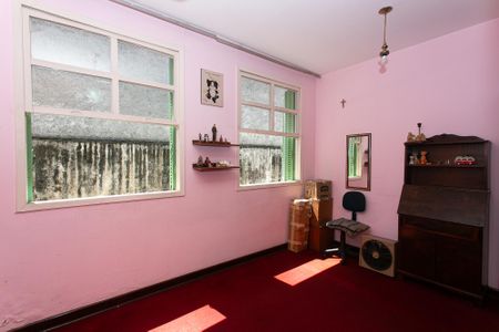 Casa à venda com 195m², 5 quartos e 4 vagasQuarto 1