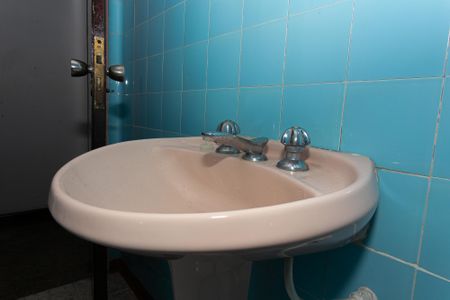 Casa à venda com 195m², 5 quartos e 4 vagasBanheiro 1