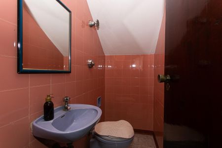 Casa à venda com 195m², 5 quartos e 4 vagasLavabo