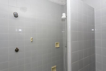 Casa à venda com 195m², 5 quartos e 4 vagasBanheiro 2