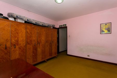 Casa à venda com 195m², 5 quartos e 4 vagasQuarto 3