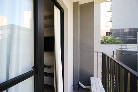 Apartamento à venda com 27m², 1 quarto e sem vaga Apartamento à venda com 27m², 1 quarto e sem vagaVaranda