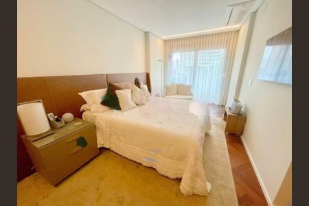 Apartamento à venda com 2 quartos, 158m² em Vila Nova Conceição, São Paulo