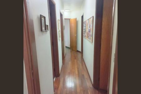 Apartamento à venda com 180m², 4 quartos e 1 vaga