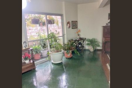 Apartamento à venda com 180m², 4 quartos e 1 vaga